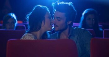 Sex im Kino: Erlaubt oder nicht - das sagt das Gesetz ( Foto: Adobe Stock - StockPhotoPro )