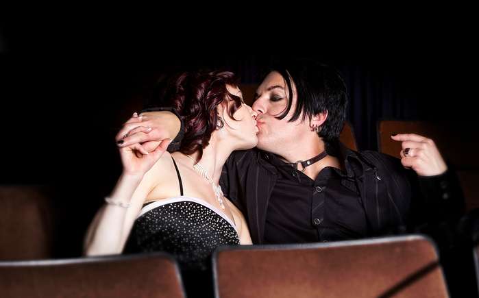 Sex in der Öffentlichkeit ist dann illegal, wenn es jemand darauf anlegt, erwischt zu werden. ( Foto: Adobe Stock - Mat Hayward ) 