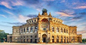 Berühmteste Oper ( Foto: Adobe Stock- TTstudio )