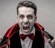 Gruselige Stimmung und fantastische Choreographien: Tanz der Vampire in (Foto: AdobeStock 57296391 olly)